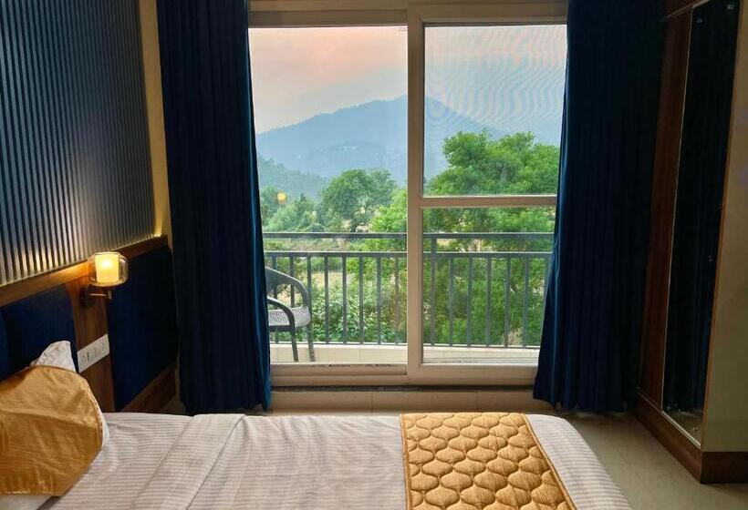 فندق Divine By The Lake Hill