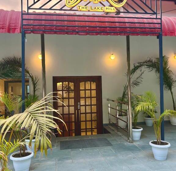 فندق Divine By The Lake Hill