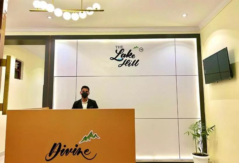 ホテル Divine By The Lake Hill