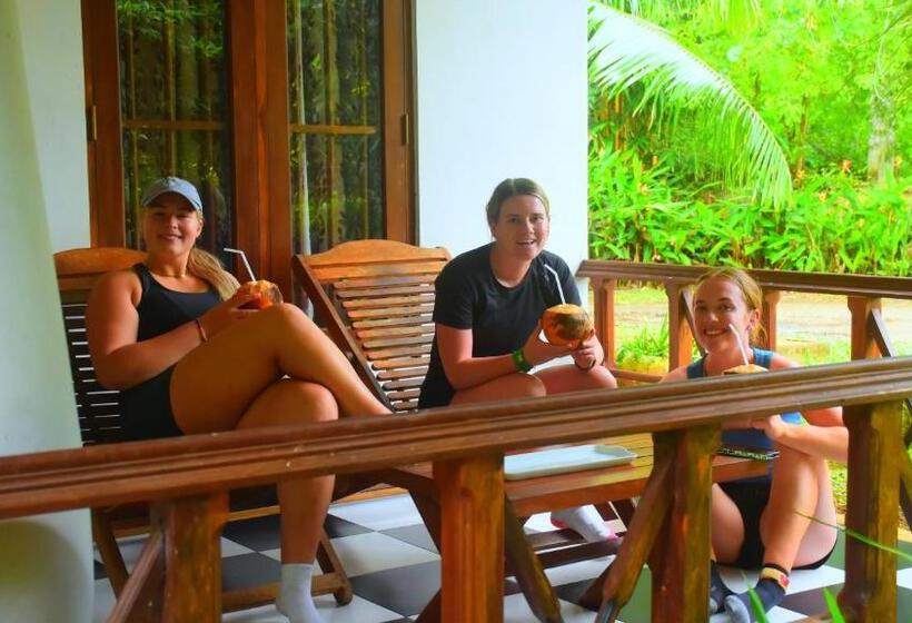 Отель Green View Safari Paradise