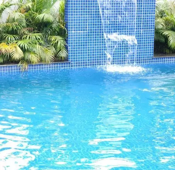 Hotelli Grand Opulence Morjim Bliss Beach Resort