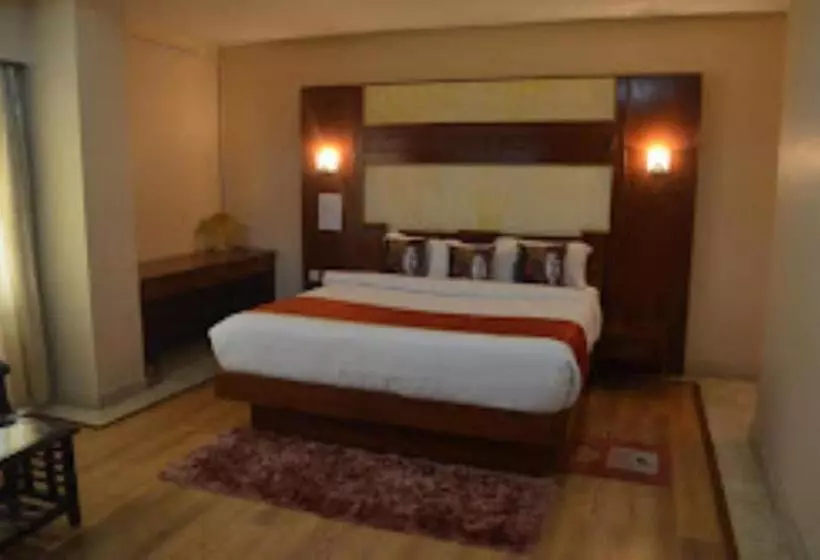 ホテル Nakshatra,guwahati