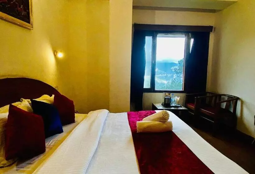 ホテル Tara Inn With Terrace And Mountain View