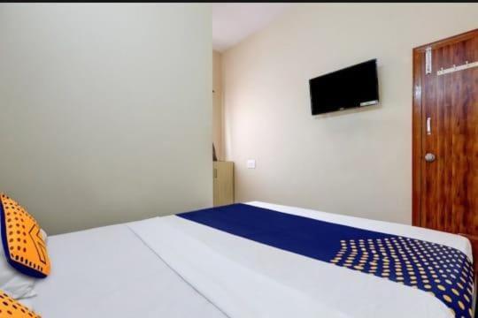 Отель Urban Stay Ambika