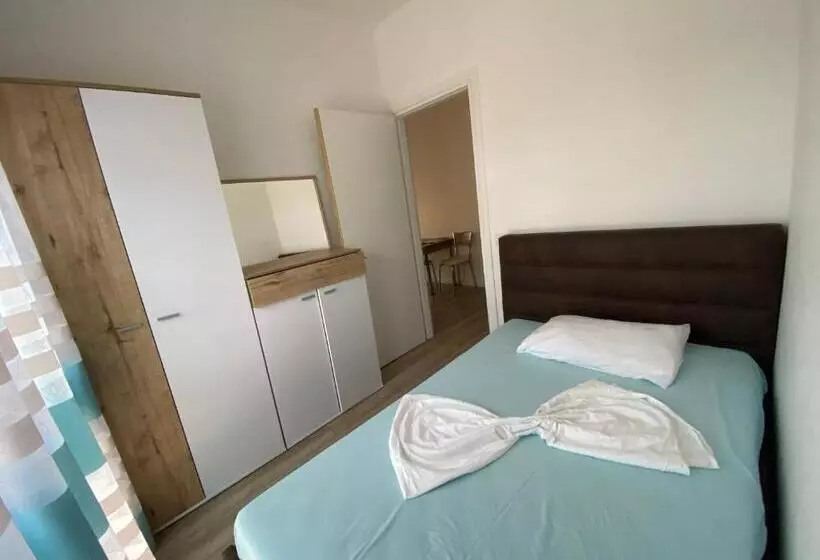 هتل Roas Ksamil