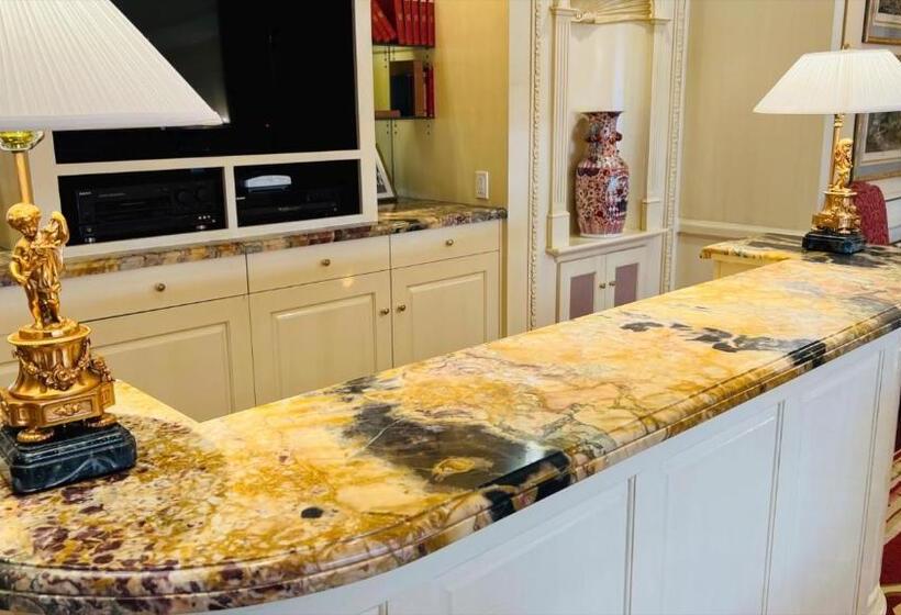 هتل Westgate Las Vegas Resort & Casino Located In The Heart Of Las Vegas Nevada 5minutes Walk To Las Veg