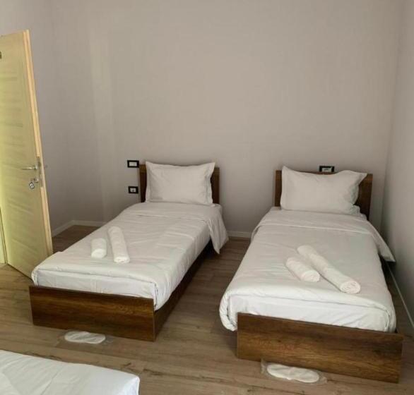 پانسیون Stone House 22