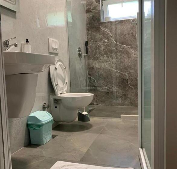 پانسیون Stone House 22