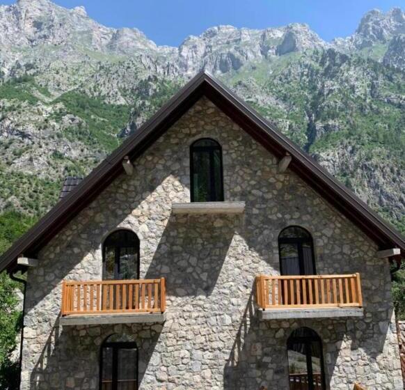 پانسیون Stone House 22