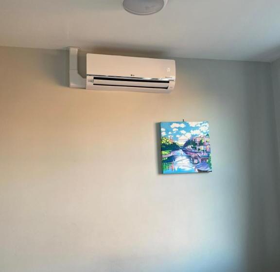 The Ashville Bed And Breakfast