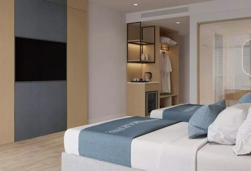 ホテル Aquamarine Beachfront Resort & Spa Cam Ranh