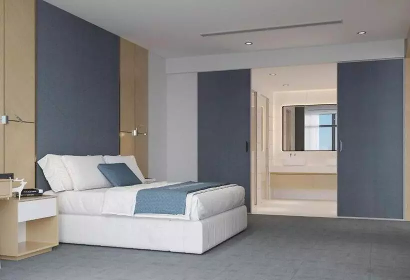 ホテル Aquamarine Beachfront Resort & Spa Cam Ranh