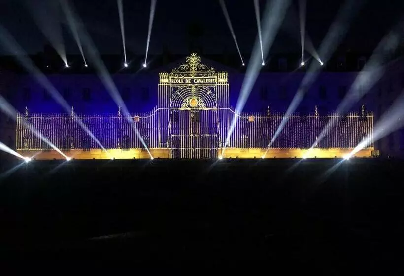 Aamiaismajoitus (B&B) Bulles De Loire