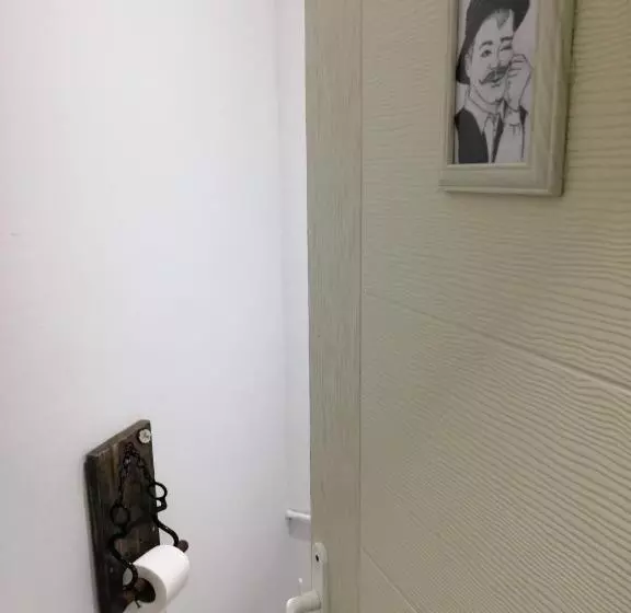 تختخواب و صبحانه Lovački Dom