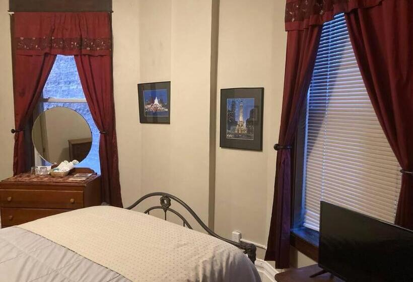 مبيت وإفطار Queen Bed With Shared Bathroom In Lakeview 2b