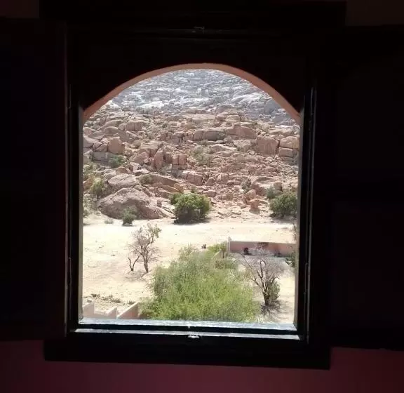 تختخواب و صبحانه Tagtout