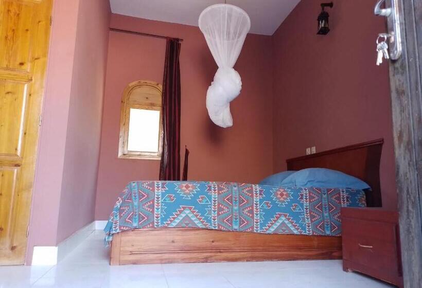 تختخواب و صبحانه Tagtout