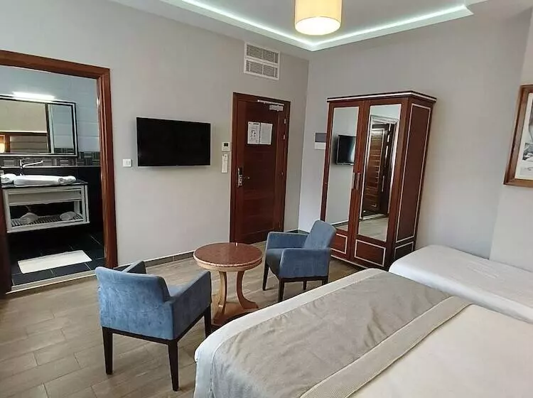 هتل Hôtel Auberge Des Sources