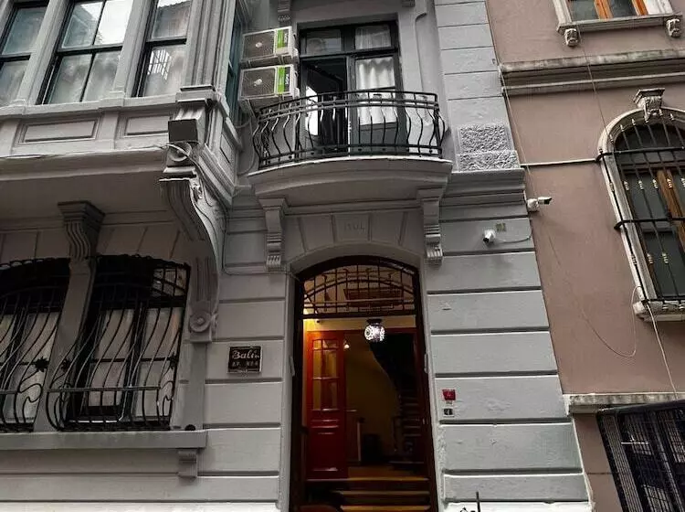 Hotelli Bali Star City