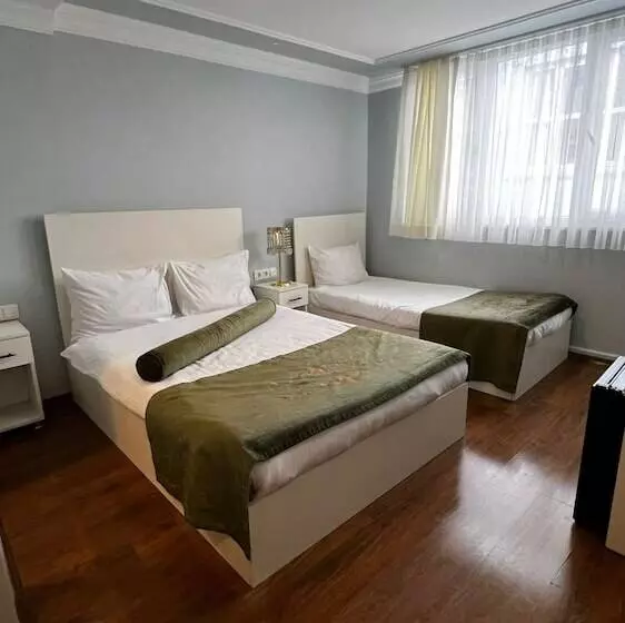 Hotelli Bali Star City