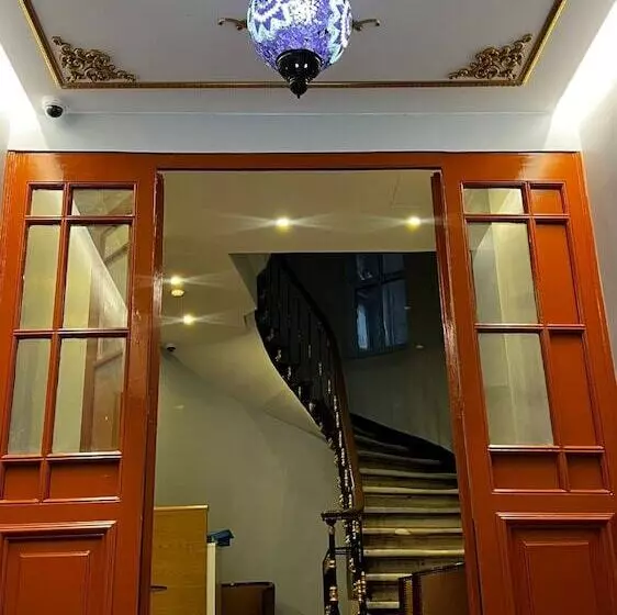 Hotelli Bali Star City