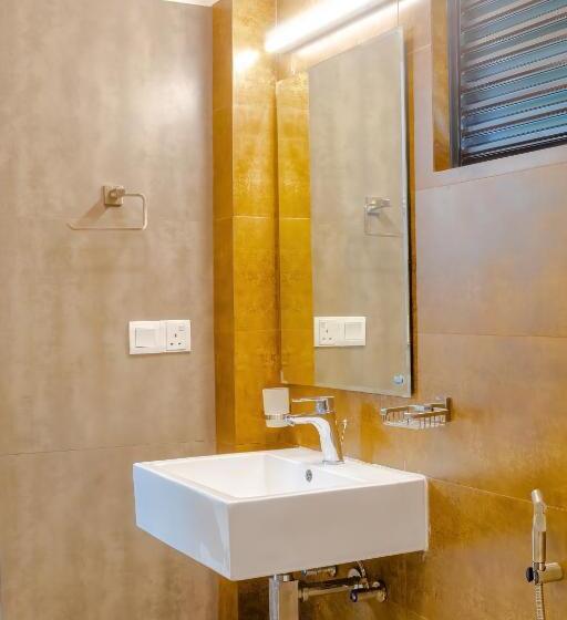 ホテル Ceylanro Transit Villa