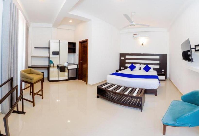 ホテル Ceylanro Transit Villa