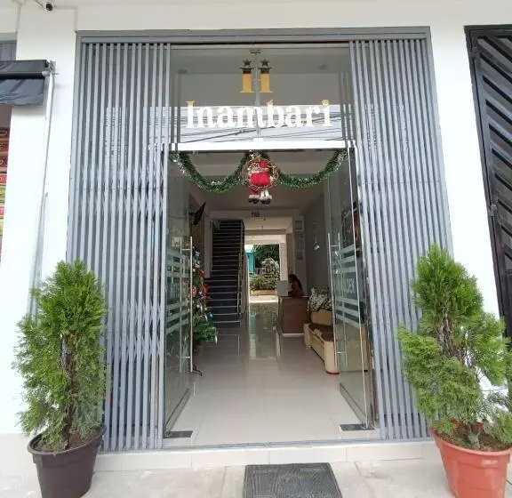 ホテル Inambari Golden