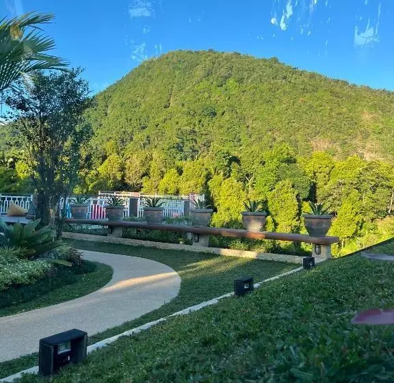 Hotelli Munduk Kupang Sekumpul Villa