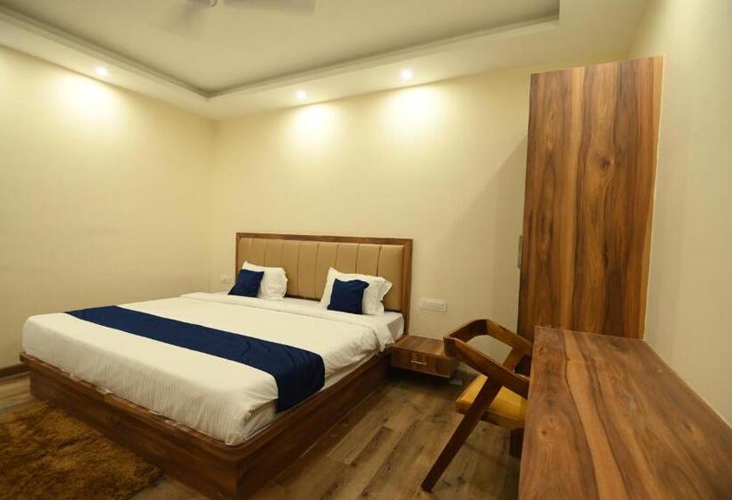 فندق Namastey Puri