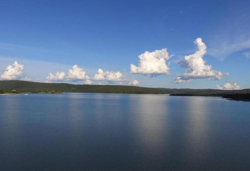 هتل Praias Do Lago