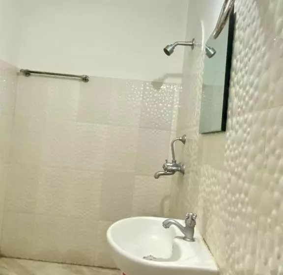 هتل Sova S Inn