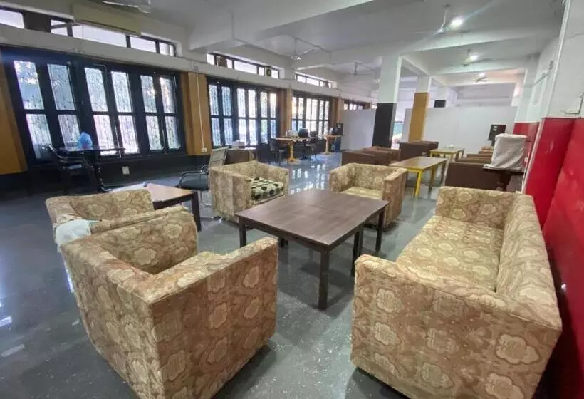 هتل Sova S Inn