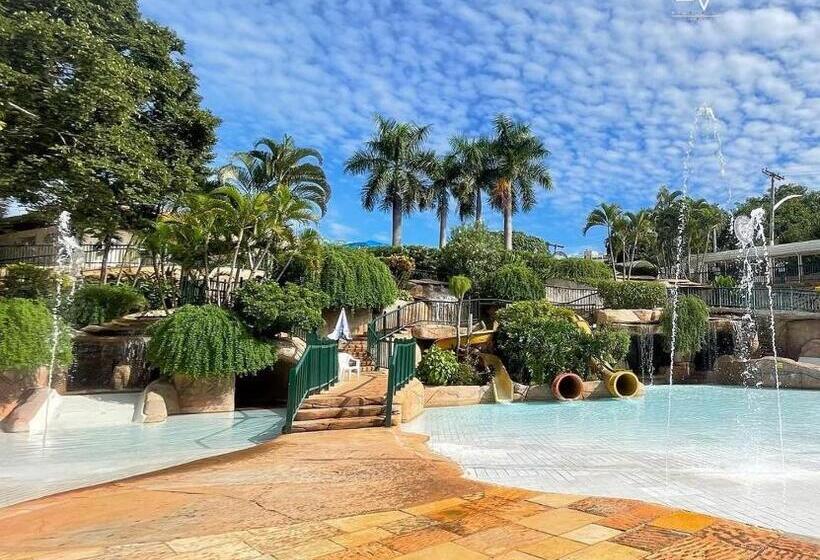 בית מלון כפרי Spazzio Diroma Com Parque Aquático Incluso