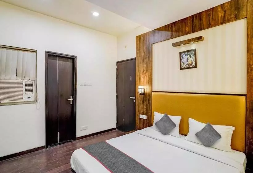 Hotelli Townhouse Mng Platinum