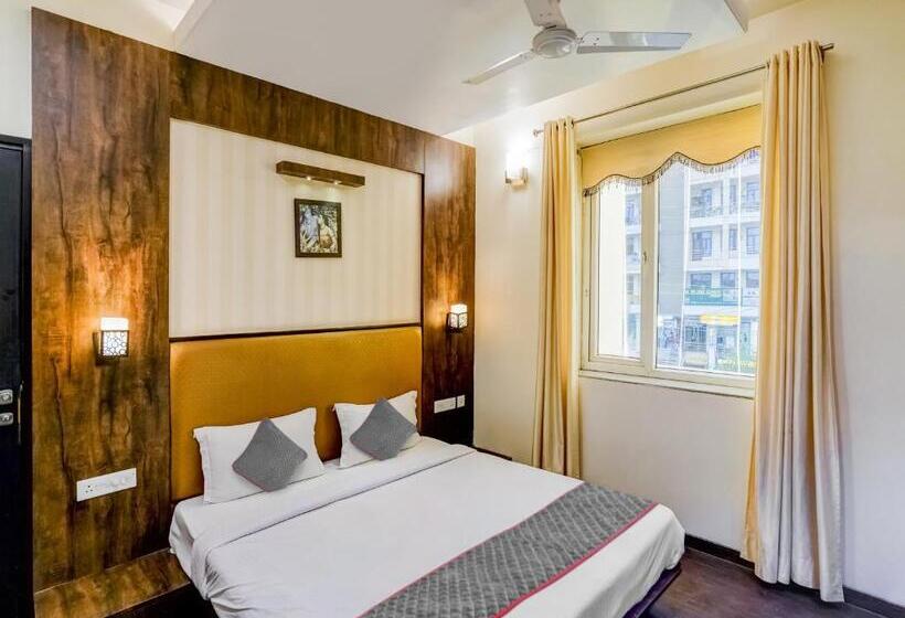 בית מלון כפרי Townhouse Mng Platinum