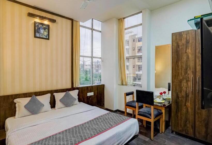 בית מלון כפרי Townhouse Mng Platinum