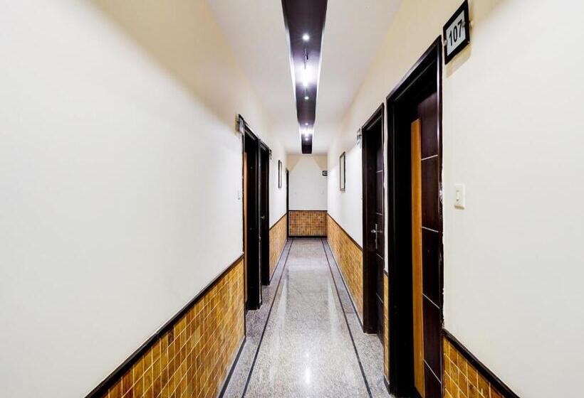 בית מלון כפרי Townhouse Mng Platinum