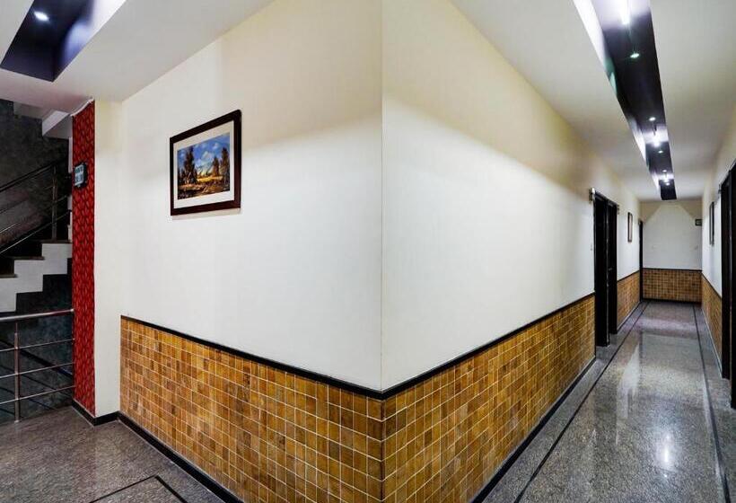 בית מלון כפרי Townhouse Mng Platinum