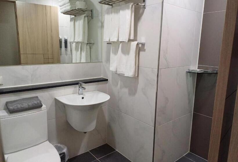 Hotel The Triny Urban Suites