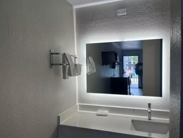 Motel 6 Baton Rouge, La East I 12