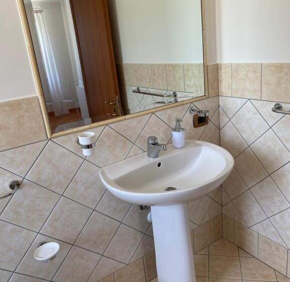 Пансион Baglio Quadrone Bovo Marina