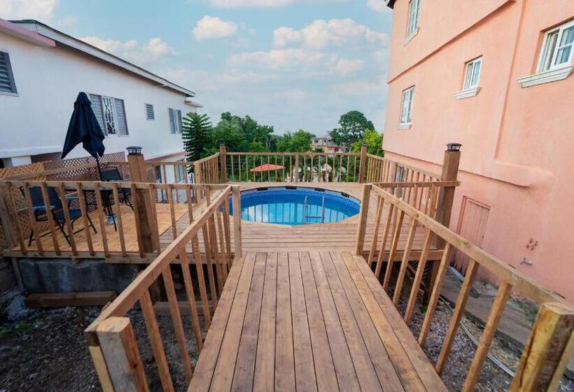 پانسیون Bell Air Seaview