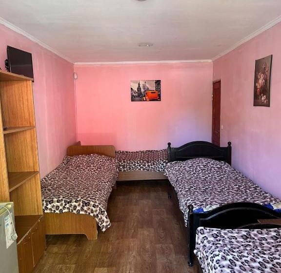 پانسیون Cottages In Ureki