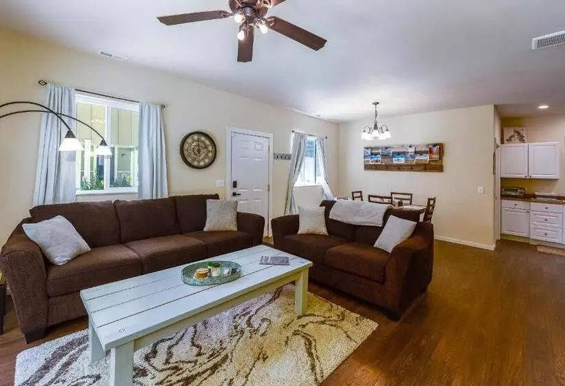 Majatalo Quiet Waterfront Cottage On The Little Spokane River