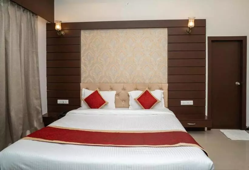 Tiger S Trail Hotel & Food Court