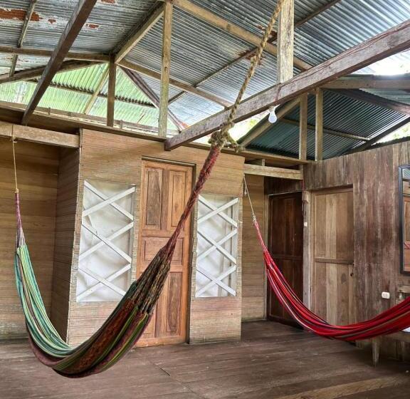 هاستل Hostal Dasilva En San Martín De Amacayacu