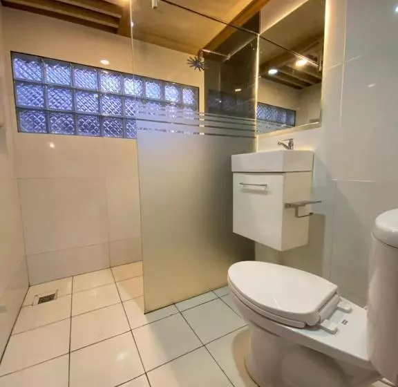 Retkeilymaja Martos Villa Dieng