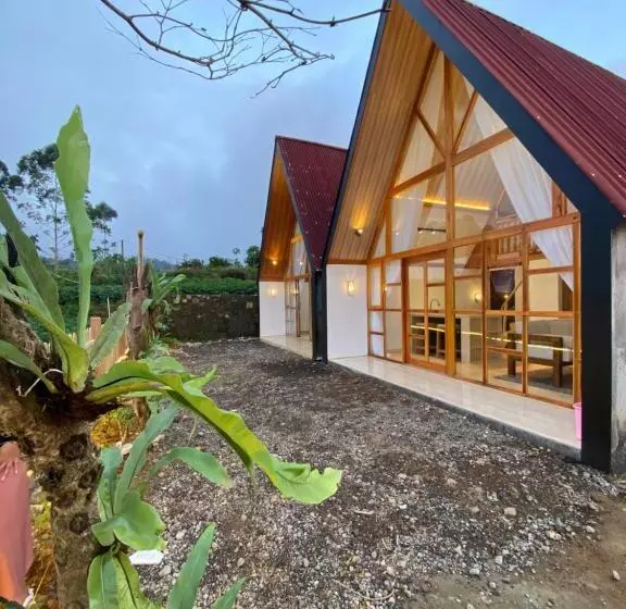 Retkeilymaja Martos Villa Dieng