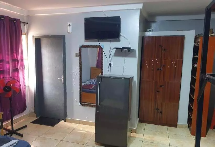 هاستل Shared Space Accommodation